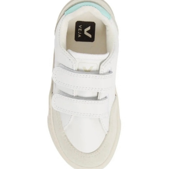NIB Veja toddler sneaker - Picture 5 of 9